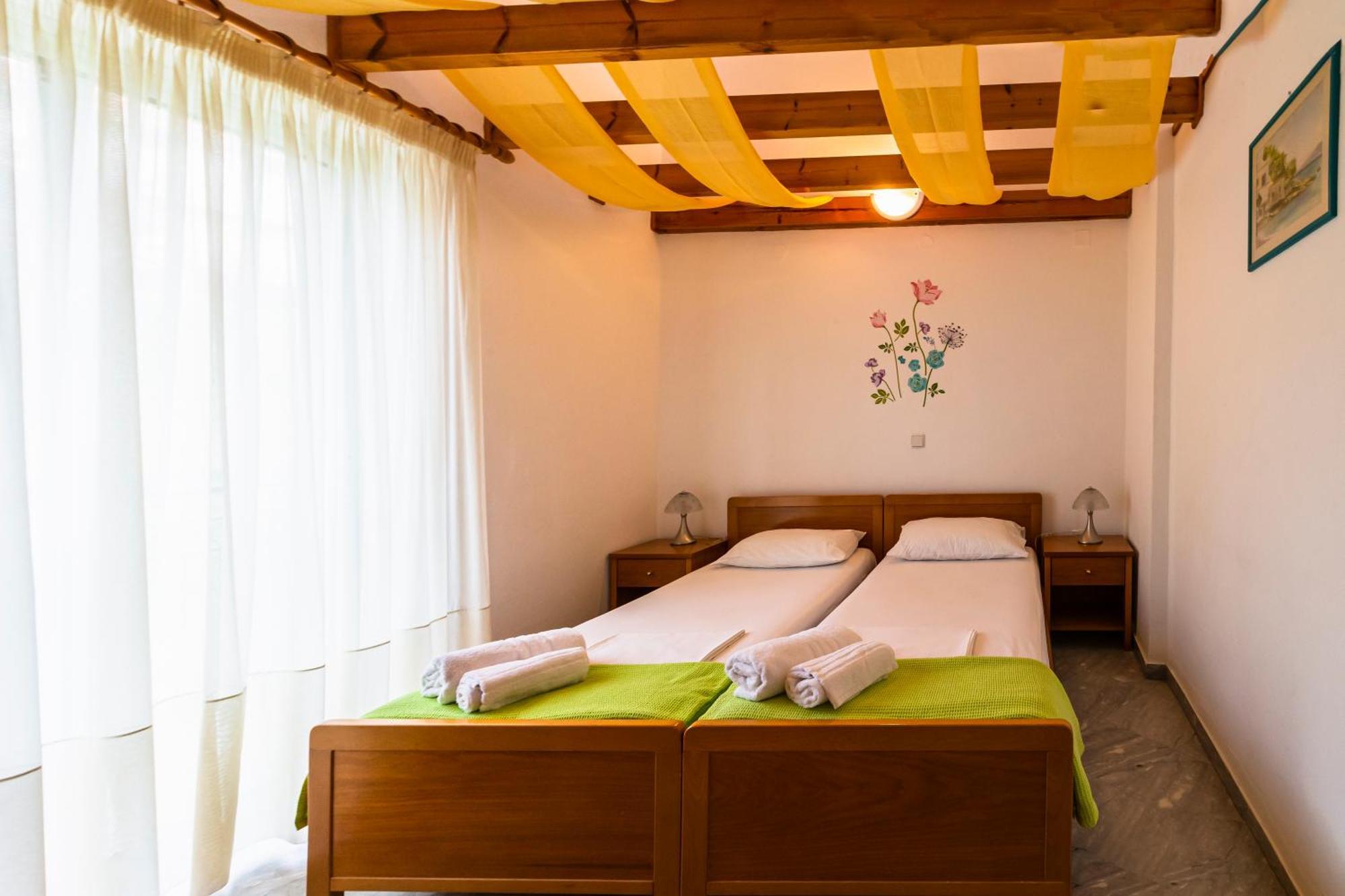 חראני Iris Apartments מראה חיצוני תמונה