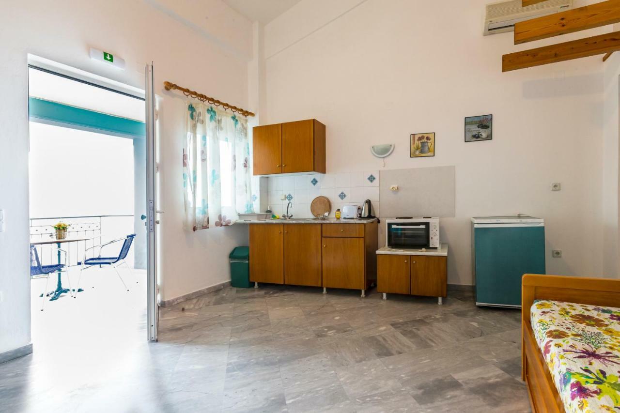חראני Iris Apartments מראה חיצוני תמונה